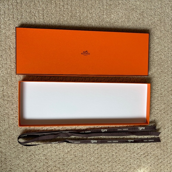 Hermes gift box and logo ribbon - Picture 3 of 8